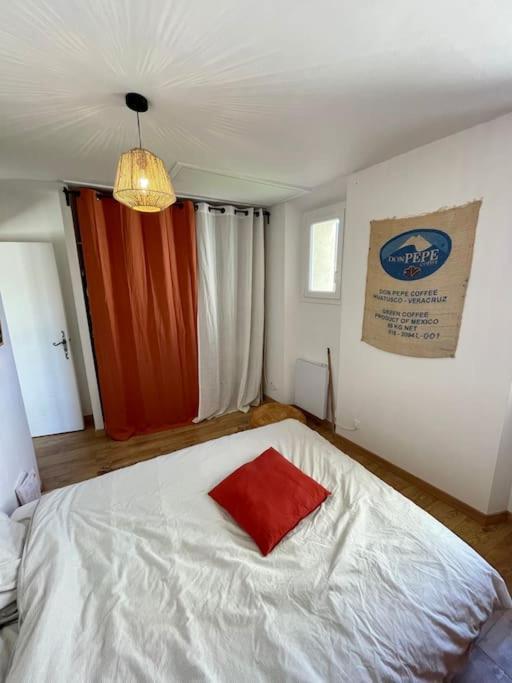 Charmante Maison De Village Au Pied Du Luberon Cabrieres-d'Aigues Esterno foto