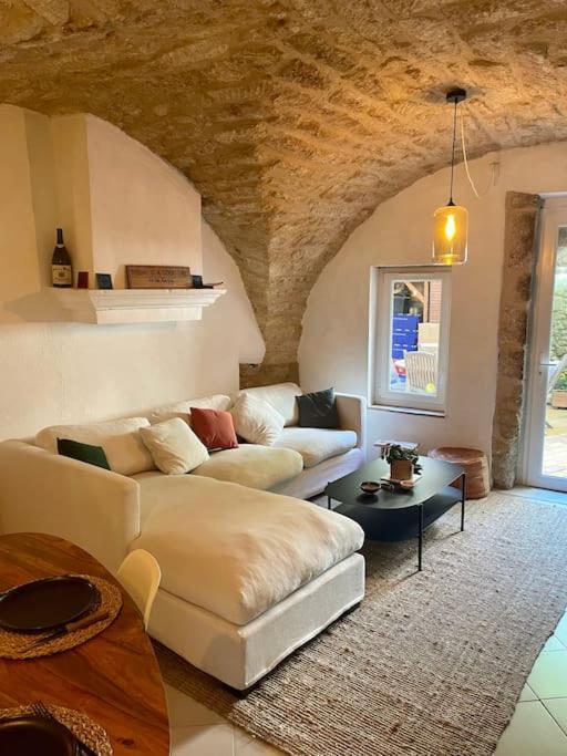 Charmante Maison De Village Au Pied Du Luberon Cabrieres-d'Aigues Esterno foto