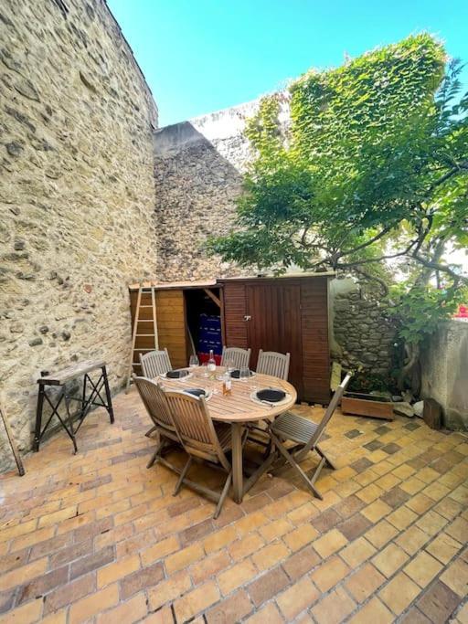 Charmante Maison De Village Au Pied Du Luberon Cabrieres-d'Aigues Esterno foto